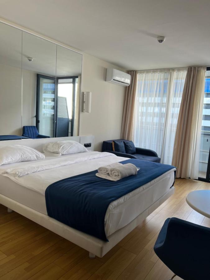 Orbi City Aparthotel Black Sea View Batumi Exterior photo